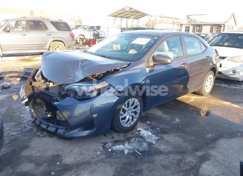 Photo 2 of 2017 Toyota Corolla LE (VIN 2T1BURHE4HC784878)