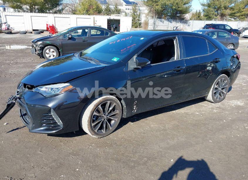 Photo 2 of 2017 Toyota Corolla SE (VIN 2T1BURHE4HC788171)