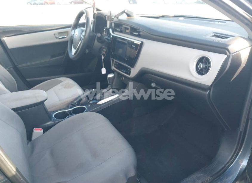 Photo 5 of 2017 Toyota Corolla LE (VIN 2T1BURHE4HC793967)