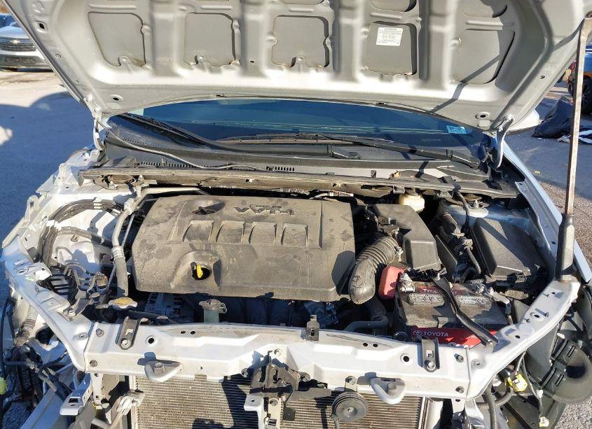 Photo 10 of 2017 Toyota Corolla LE (VIN 2T1BURHE4HC795136)