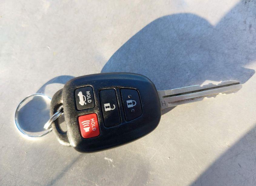 Photo 11 of 2017 Toyota Corolla LE (VIN 2T1BURHE4HC795136)