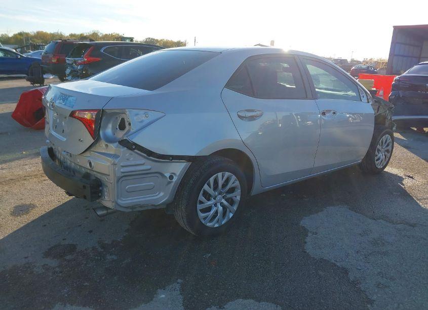 Photo 4 of 2017 Toyota Corolla LE (VIN 2T1BURHE4HC795136)