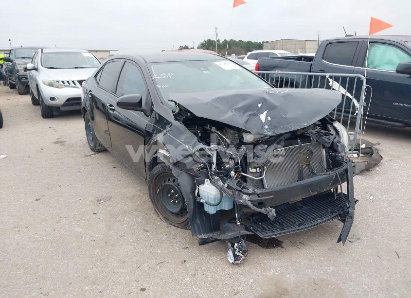 2017 Toyota Corolla LE (VIN 2T1BURHE4HC801694) main photo