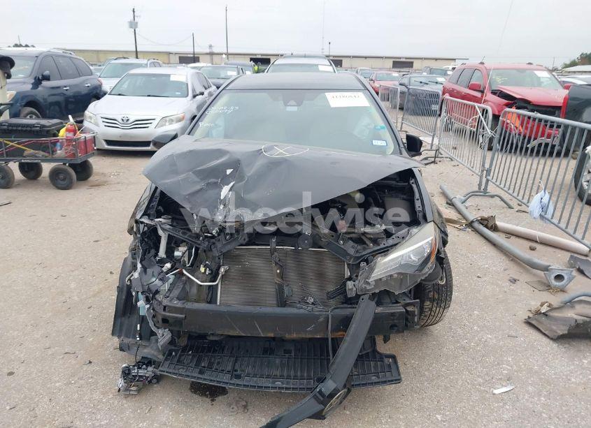 Photo 13 of 2017 Toyota Corolla LE (VIN 2T1BURHE4HC801694)