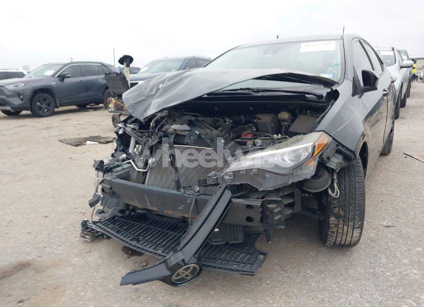 Photo 6 of 2017 Toyota Corolla LE (VIN 2T1BURHE4HC801694)