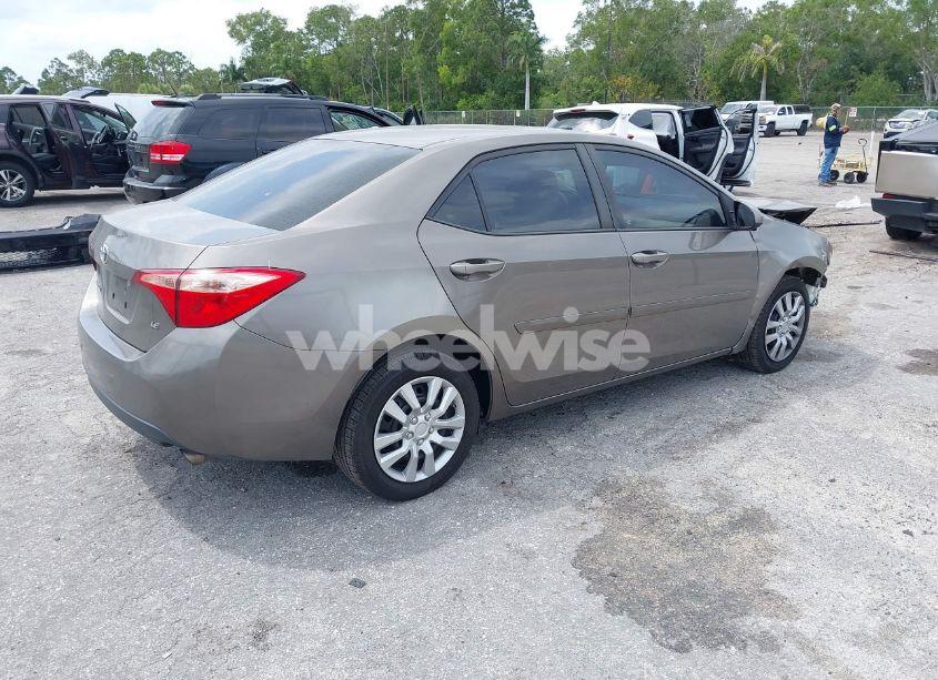 Photo 4 of 2017 Toyota Corolla LE (VIN 2T1BURHE4HC806295)