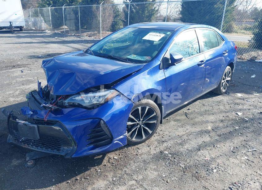 Photo 2 of 2017 Toyota Corolla SE (VIN 2T1BURHE4HC806569)