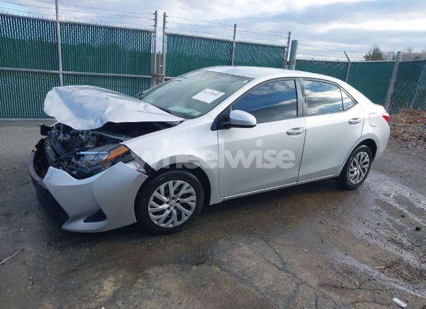 Photo 13 of 2017 Toyota Corolla LE (VIN 2T1BURHE4HC806863)