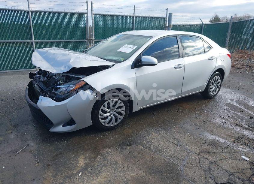 Photo 2 of 2017 Toyota Corolla LE (VIN 2T1BURHE4HC806863)