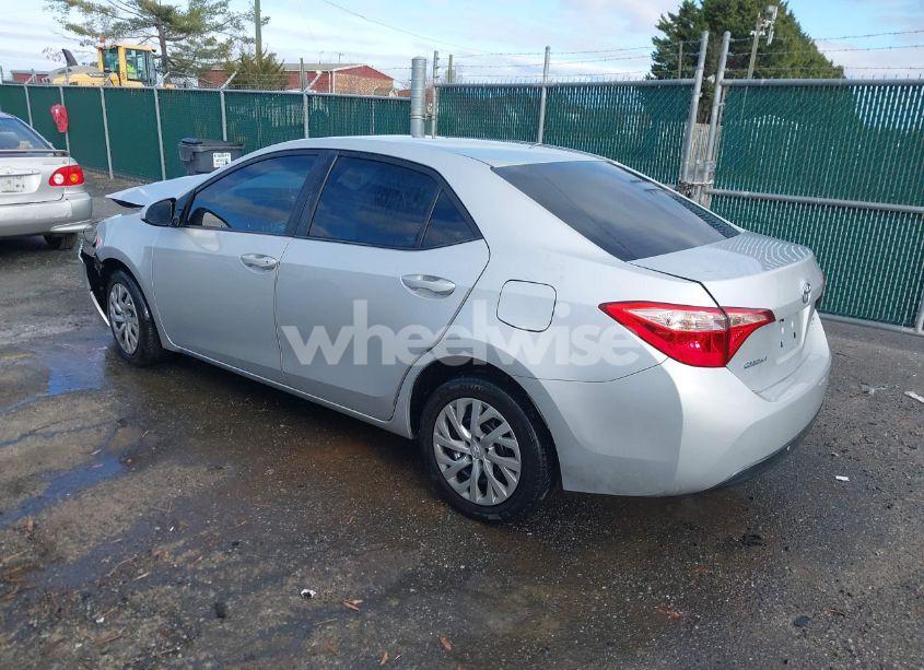 Photo 3 of 2017 Toyota Corolla LE (VIN 2T1BURHE4HC806863)