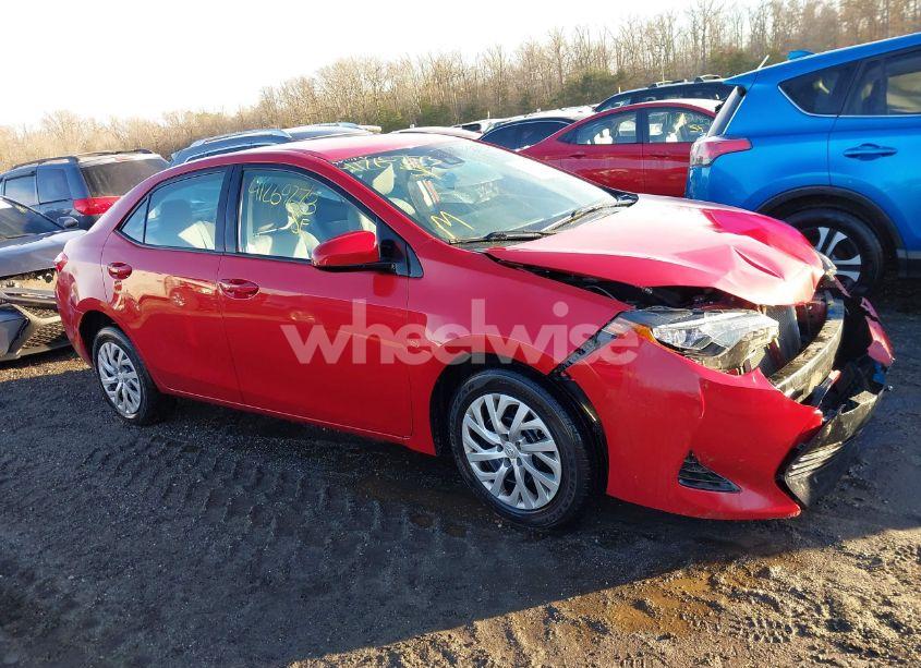 2017 Toyota Corolla LE (VIN 2T1BURHE4HC808337) main photo