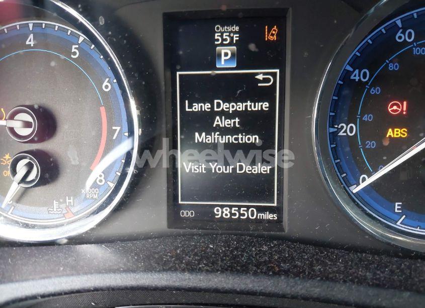 Photo 16 of 2017 Toyota Corolla SE (VIN 2T1BURHE4HC814784)