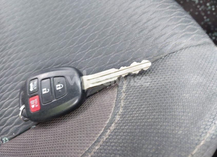 Photo 11 of 2017 Toyota Corolla LE (VIN 2T1BURHE4HC817846)