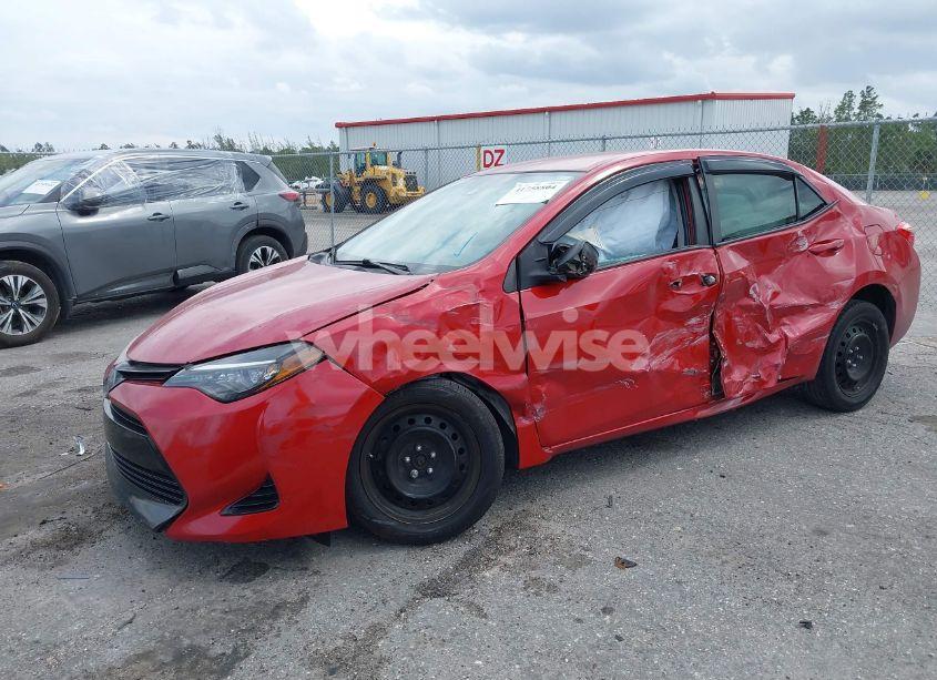 Photo 2 of 2017 Toyota Corolla LE (VIN 2T1BURHE4HC817846)
