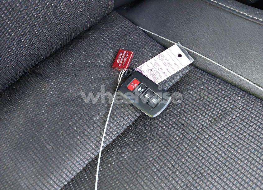 Photo 11 of 2017 Toyota Corolla L/LE/XLE/SE/XSE (VIN 2T1BURHE4HC818611)