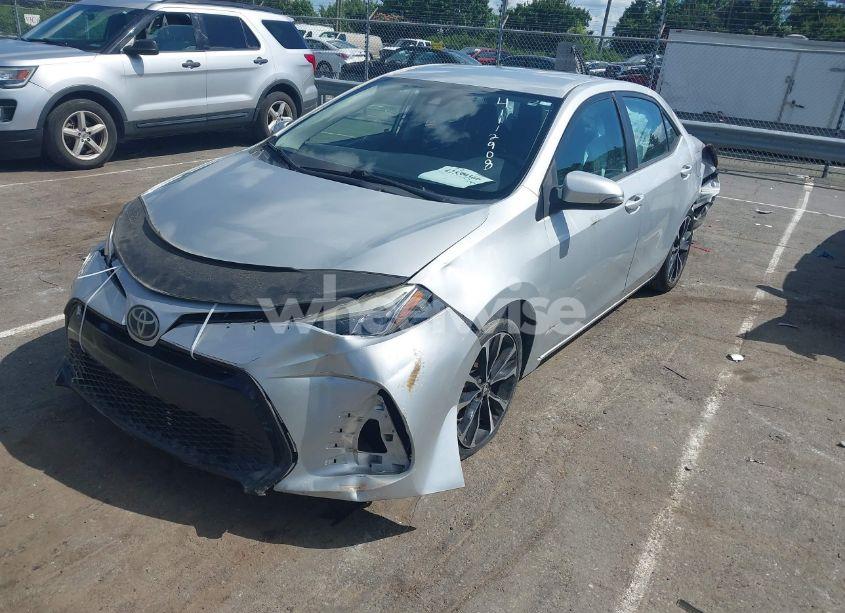 Photo 2 of 2017 Toyota Corolla SE (VIN 2T1BURHE4HC819399)