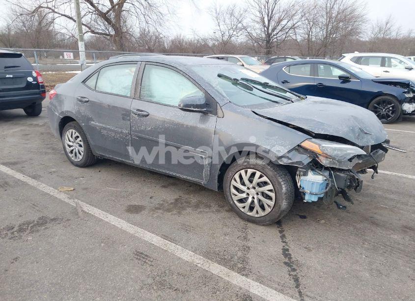 2017 Toyota Corolla LE (VIN 2T1BURHE4HC834808) main photo