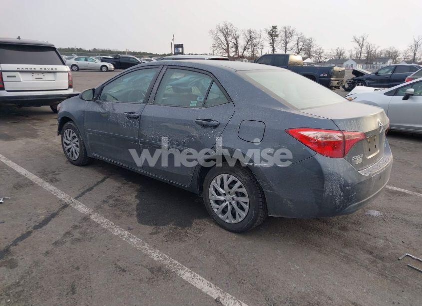 Photo 3 of 2017 Toyota Corolla LE (VIN 2T1BURHE4HC834808)