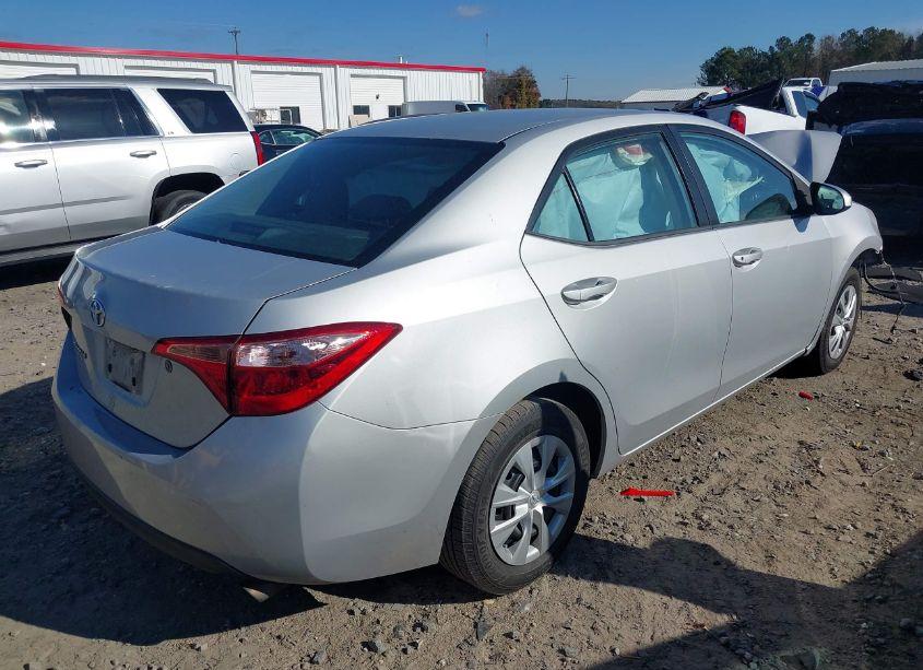 Photo 4 of 2017 Toyota Corolla L (VIN 2T1BURHE4HC864908)