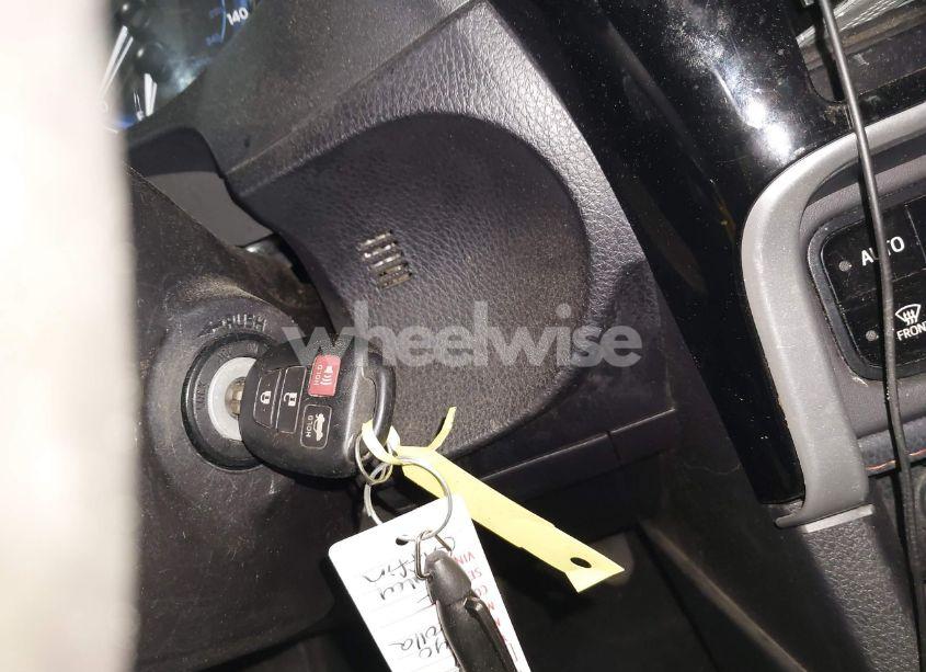 Photo 11 of 2017 Toyota Corolla SE (VIN 2T1BURHE4HC867517)