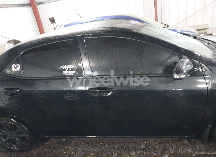 Photo 13 of 2017 Toyota Corolla SE (VIN 2T1BURHE4HC867517)