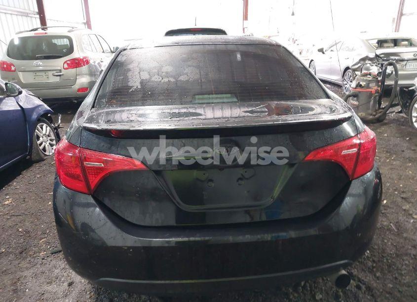 Photo 16 of 2017 Toyota Corolla SE (VIN 2T1BURHE4HC867517)