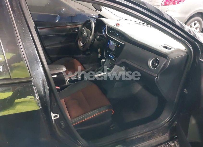 Photo 5 of 2017 Toyota Corolla SE (VIN 2T1BURHE4HC867517)