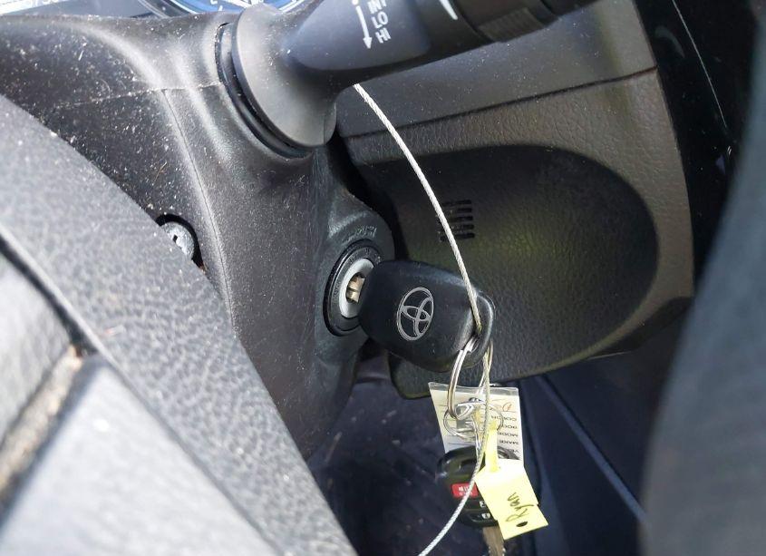 Photo 11 of 2017 Toyota Corolla LE (VIN 2T1BURHE4HC900435)