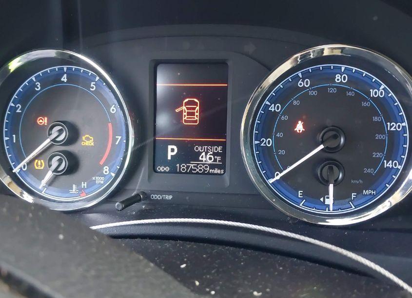 Photo 15 of 2017 Toyota Corolla LE (VIN 2T1BURHE4HC900435)