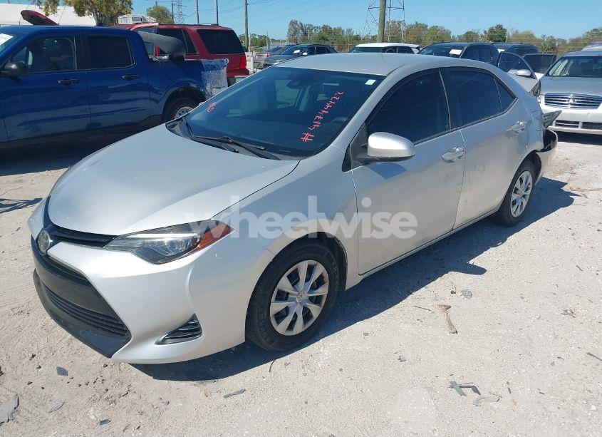 Photo 2 of 2017 Toyota Corolla L (VIN 2T1BURHE4HC906462)