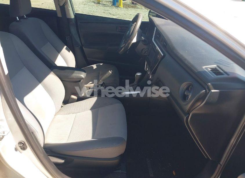 Photo 5 of 2017 Toyota Corolla L (VIN 2T1BURHE4HC906462)