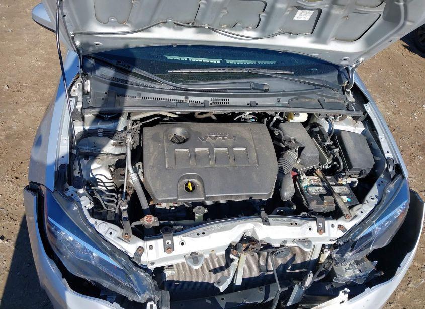 Photo 10 of 2017 Toyota Corolla LE (VIN 2T1BURHE4HC927375)