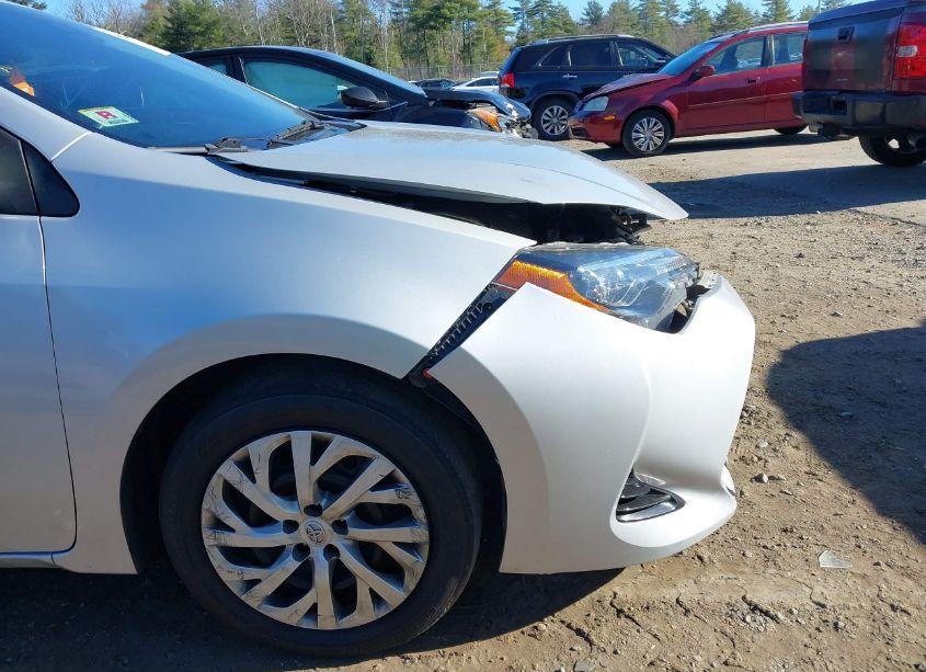 Photo 21 of 2017 Toyota Corolla LE (VIN 2T1BURHE4HC927375)