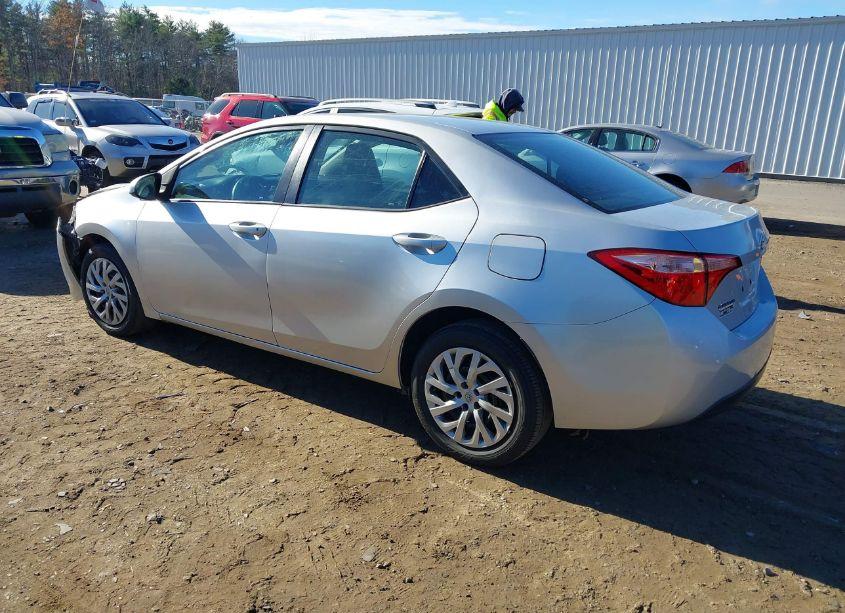 Photo 3 of 2017 Toyota Corolla LE (VIN 2T1BURHE4HC927375)