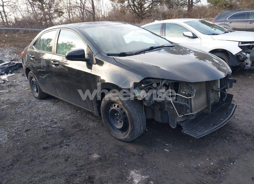 2017 Toyota Corolla LE (VIN 2T1BURHE4HC929420) main photo