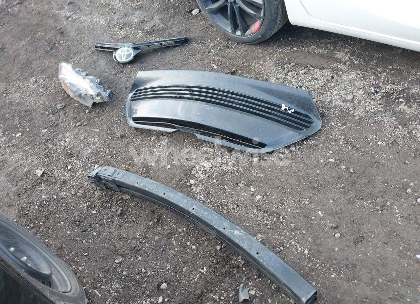 Photo 12 of 2017 Toyota Corolla LE (VIN 2T1BURHE4HC929420)