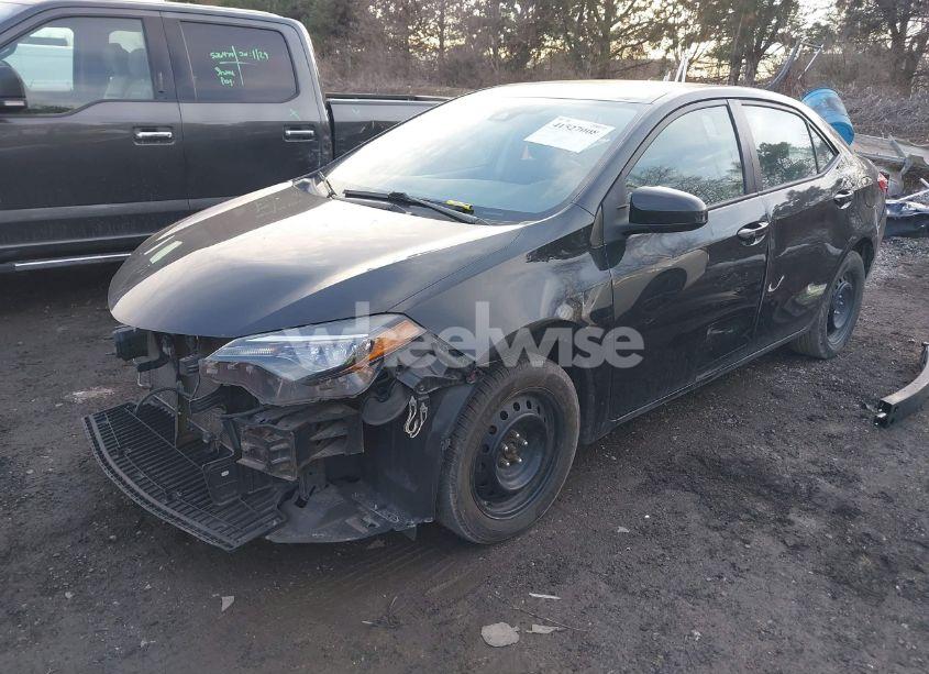 Photo 2 of 2017 Toyota Corolla LE (VIN 2T1BURHE4HC929420)