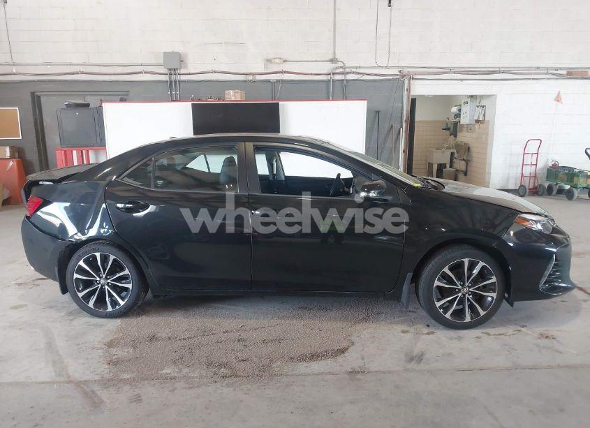 Photo 13 of 2017 Toyota Corolla SE (VIN 2T1BURHE4HC942216)