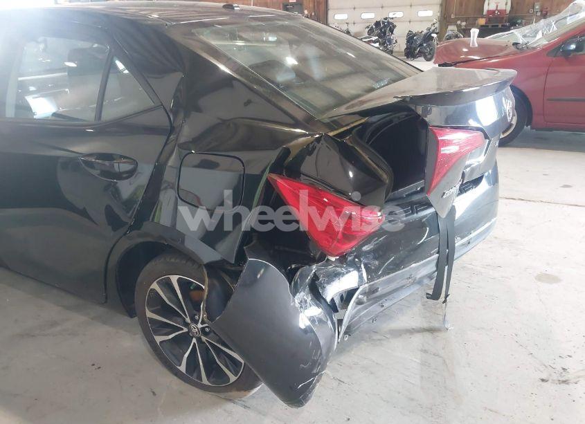 Photo 6 of 2017 Toyota Corolla SE (VIN 2T1BURHE4HC942216)