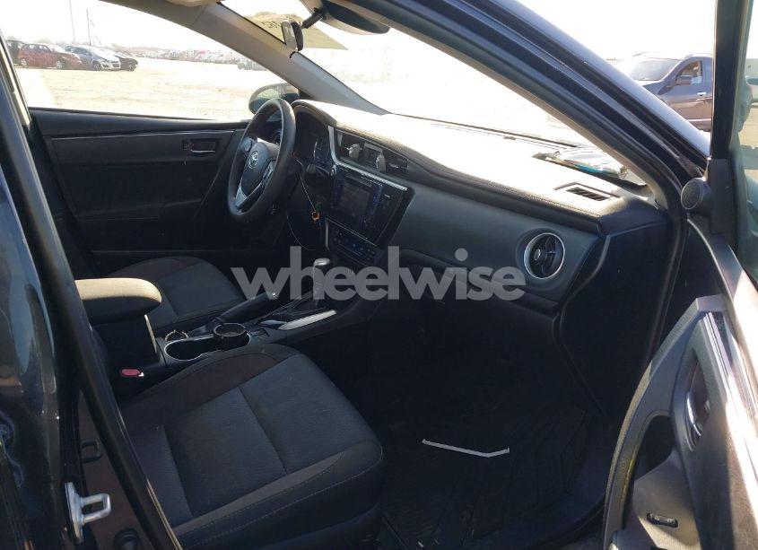 Photo 8 of 2017 Toyota Corolla LE (VIN 2T1BURHE4HC944340)