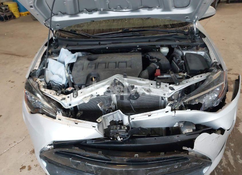 Photo 10 of 2017 Toyota Corolla LE (VIN 2T1BURHE4HC957900)