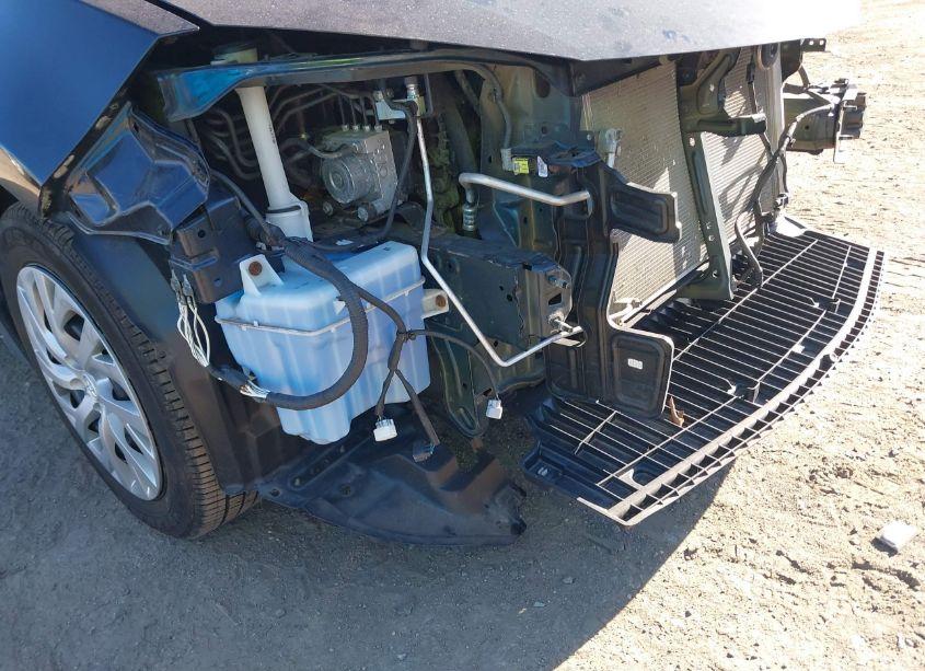 Photo 19 of 2017 Toyota Corolla LE (VIN 2T1BURHE4HC962241)