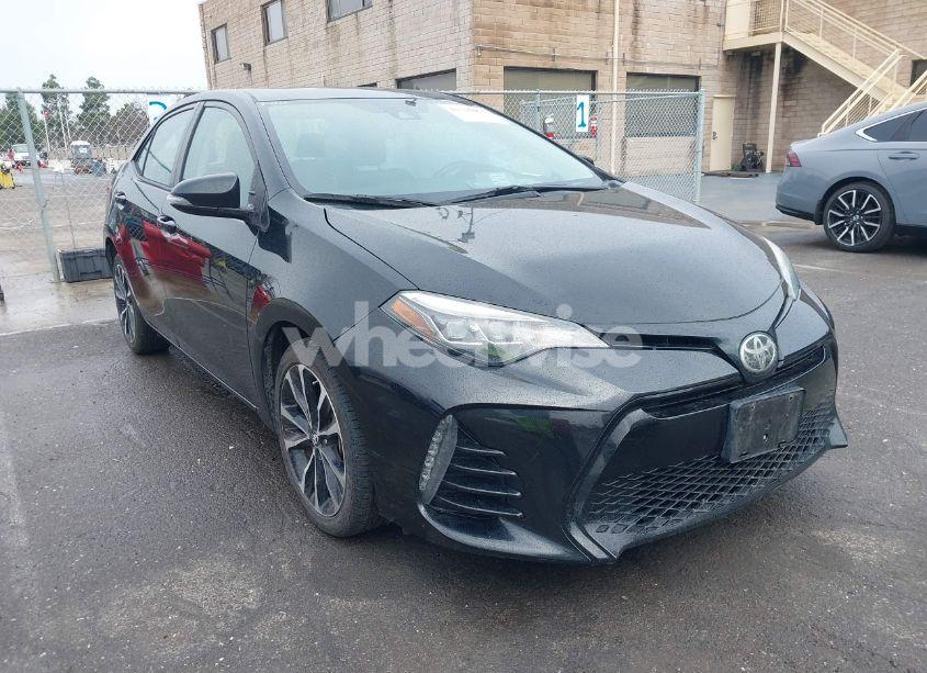2018 Toyota Corolla XSE (VIN 2T1BURHE4JC010393) main photo