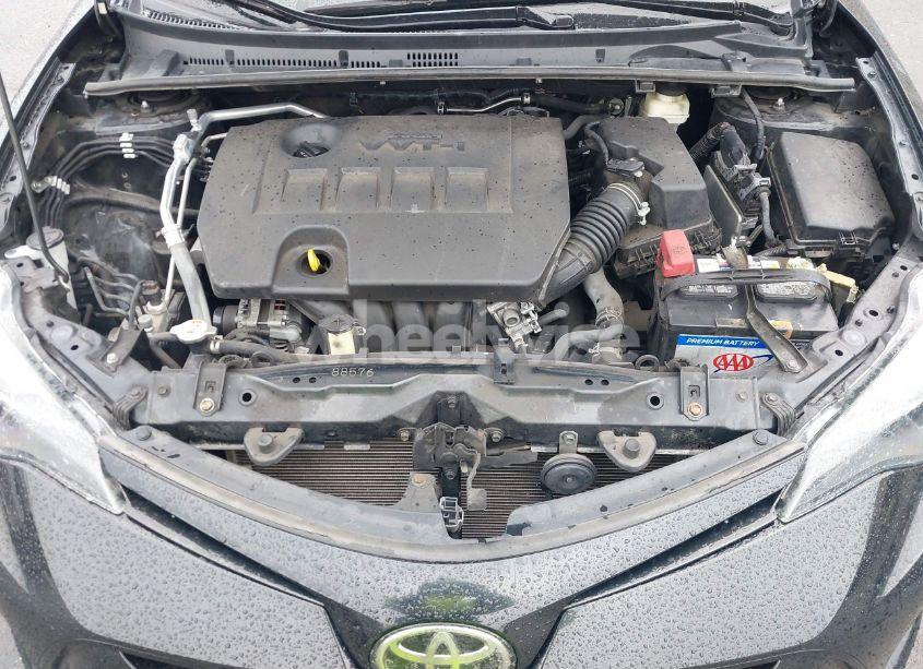 Photo 10 of 2018 Toyota Corolla XSE (VIN 2T1BURHE4JC010393)