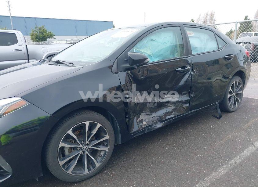 Photo 6 of 2018 Toyota Corolla XSE (VIN 2T1BURHE4JC010393)