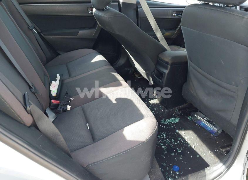 Photo 8 of 2018 Toyota Corolla LE (VIN 2T1BURHE4JC017179)