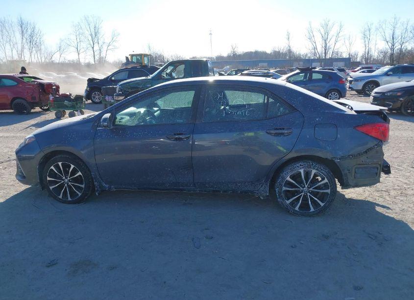 Photo 14 of 2018 Toyota Corolla L/LE/XLE/SE/XSE (VIN 2T1BURHE4JC029610)