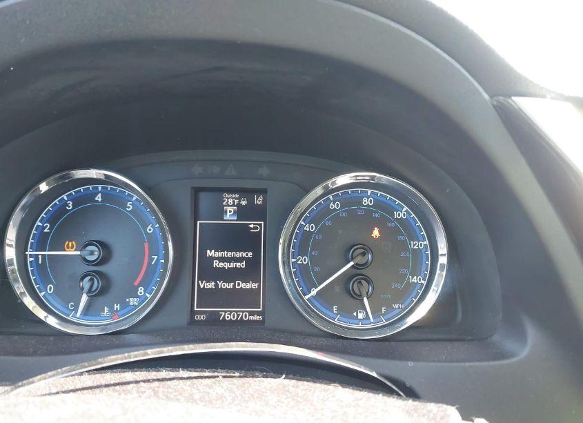 Photo 7 of 2018 Toyota Corolla L/LE/XLE/SE/XSE (VIN 2T1BURHE4JC029610)