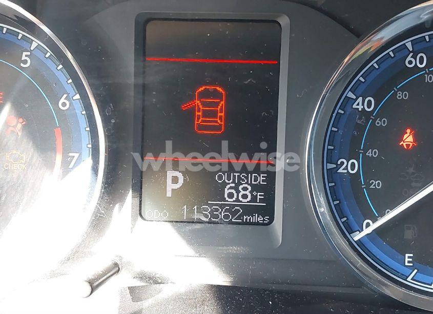 Photo 15 of 2018 Toyota Corolla LE (VIN 2T1BURHE4JC030563)