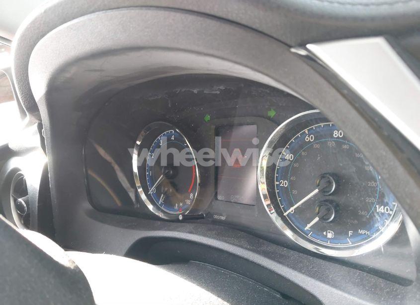 Photo 7 of 2018 Toyota Corolla LE (VIN 2T1BURHE4JC053406)